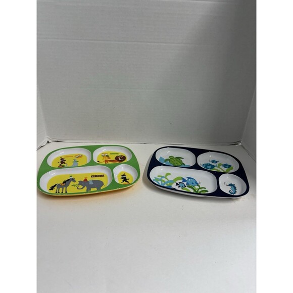 Set Of 2 Kids 4 Section Divided Plates 1 Sea Animals 1 Circus Animals - Picture 1 of 6